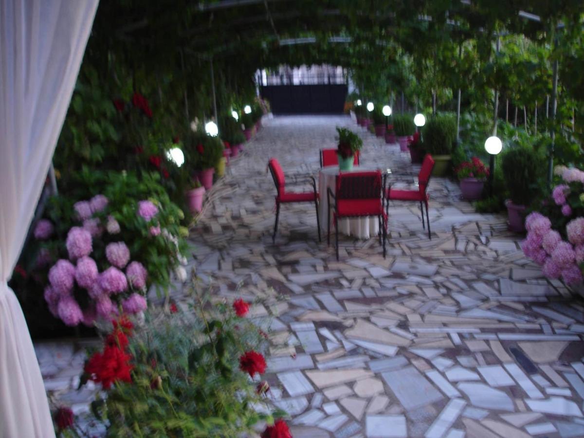 Villa Cato Sarandë Exteriér fotografie