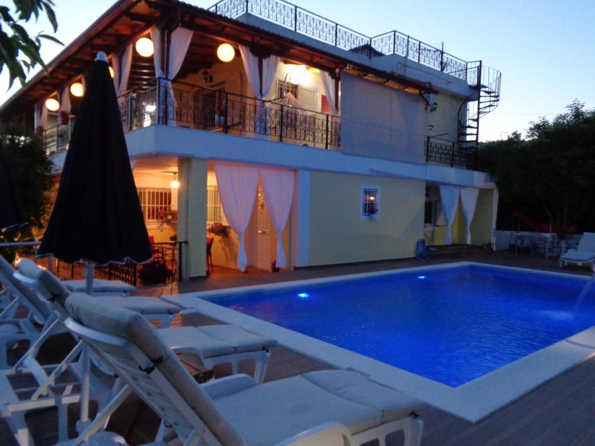 Villa Cato Sarandë Exteriér fotografie